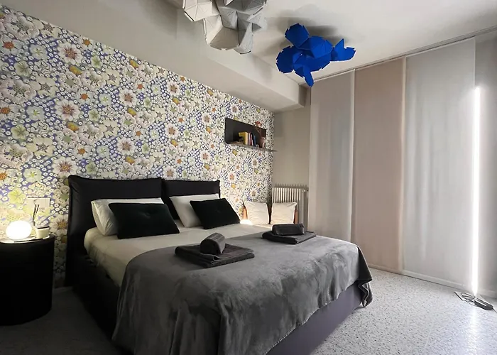Nest With Private Garage Διαμέρισμα *